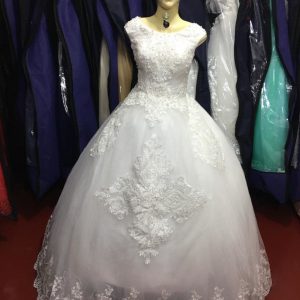 bridal dress for sale in srilanka, bridal dress for sale in kandy,leezaa bridal